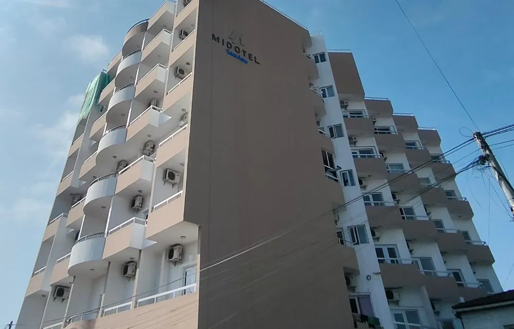 HOTEL LEISURE